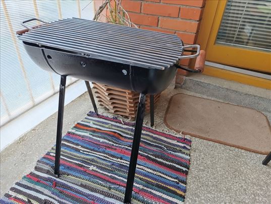 Roštilj - Veći M5 + POKLON