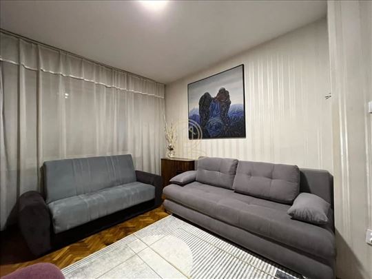 Dvosoban stan 60 m², Centar, Novi Sad, 1. sprat