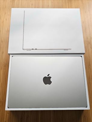 Apple 13 MacBook Air- полован лаптоп, мало коришћ