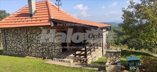 Fantastično vikend imanje iznad Takova,na 42 ara