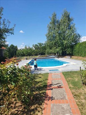 Hedonistički raj sa bazenom