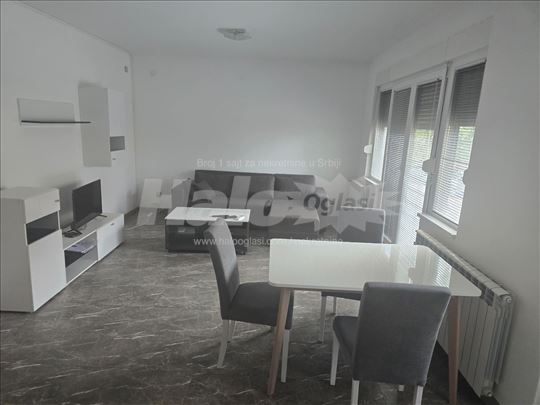 Pancevo - nov namesten stan sa lepom terasom