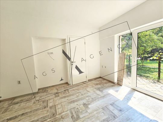 Poslovni prostor u Krlajevu 50 m2