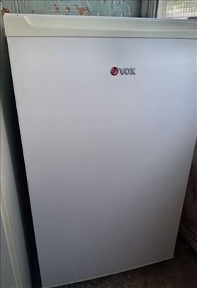 Prodajem Vox frizider