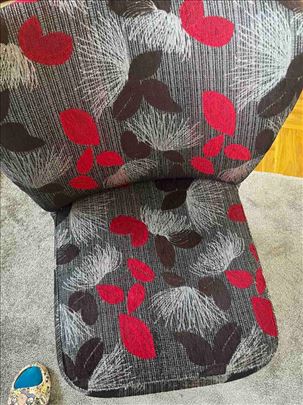 Stilska fotelja polu berzera