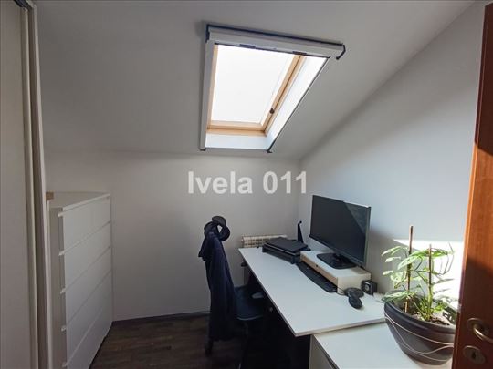 Uknjižen stan - Vojvode Vlahovića ID#4165