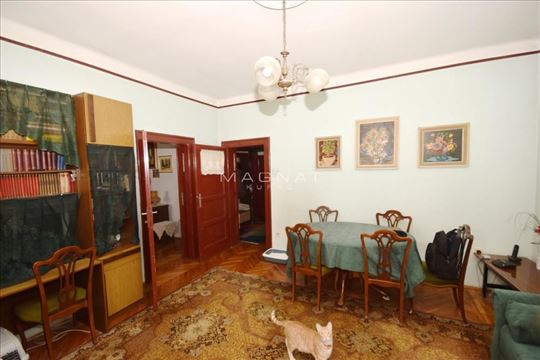 Vračar - Molerova - u blizini Krunske ID#5632