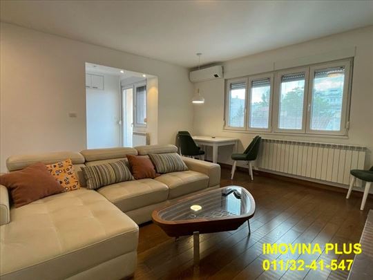 Vračar, Krunski venac - Knjeginje Zorke, 50m2