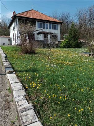 Drazevac,Obrenovac,kuca 250m2,plac 45a