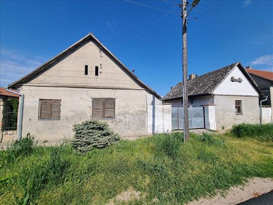 Kuća na prodaju, Feketić