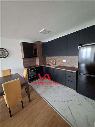 Lep Trosoban Stan 68m2, SunnyVille, Useljiv odmah