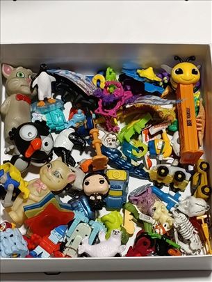 Plišane igračke i Kinder figure