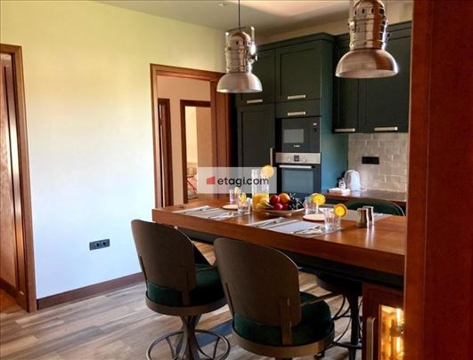 Vračar – trosoban stan + zaseban deo