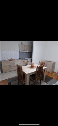 Izdavanje stana u strogom centru, Ceselj naselje