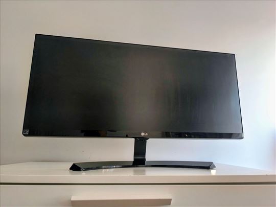 LG UltraWide IPS monitor 29