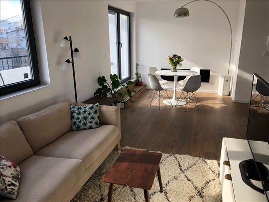 Gundulićev venac, renoviran, lepo sređen, ID 25582