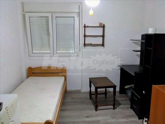 Kanarevo brdo, 0.5 garsonjera, 12 m²