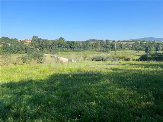 Plac na Komsaju (V. Ivanča)
