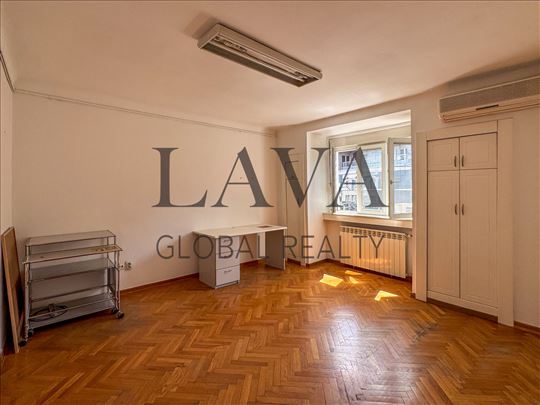 Stan u centru grada, ekskluzivna lokacija – 68 m²,