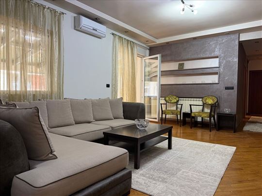Dedinje, vrlo komforan stan, dve garaže, ID 25609