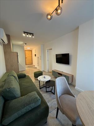 Đeram pijaca, lux, novogradnja, parking, ID 25605