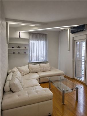 Đeram pijaca, novogradnja, garaža, ID 6133