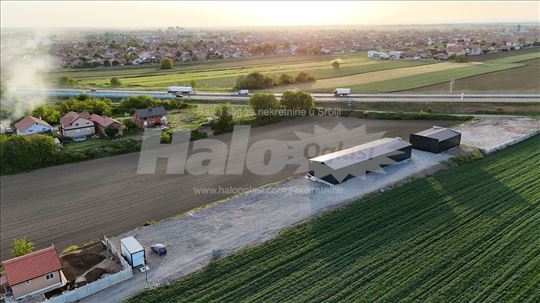 HALA 350 m² Batajnica autoput N.Sad