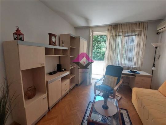 Palilulska pijaca, Stanoja Glavaša, 2.0 namešten s