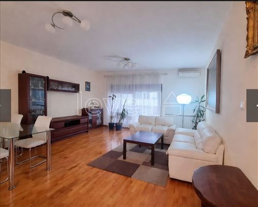 Stan,Novi Sad,Liman 3,kv: 148.00