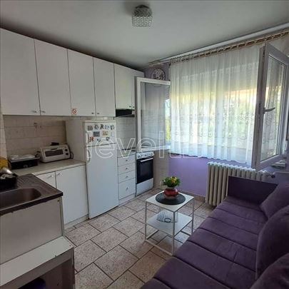 Stan,Novi Sad,Železnička Stanica,kv: 30.00