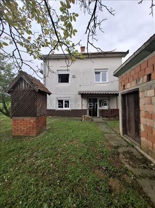 Vranić,236m2( 156+23gaaraza+57m2),6sob, 12ari plac