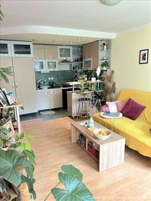 Savršena lokacija, 43+6m2