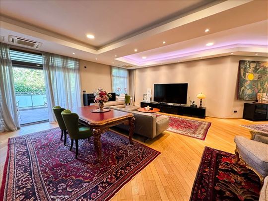 Izdaje se lux duplex na Dedinju