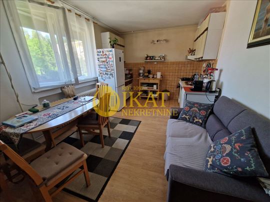 Kanarevo brdo, 2.5, 50m2