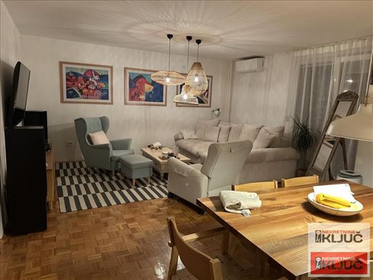 Liman 4, 93m2+ terase, Četvorosoban, Renoviran