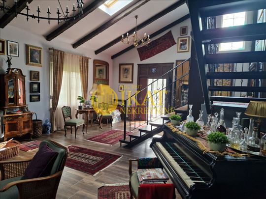 Lisović, kuća 356m2, 12a, LUX