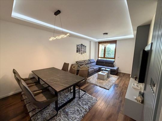 Luksuzan Stan Od 64m² Sa GaraŽnim Mestom – Moderan