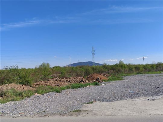 Miljakovac plac 10,40 ari, uknjižen