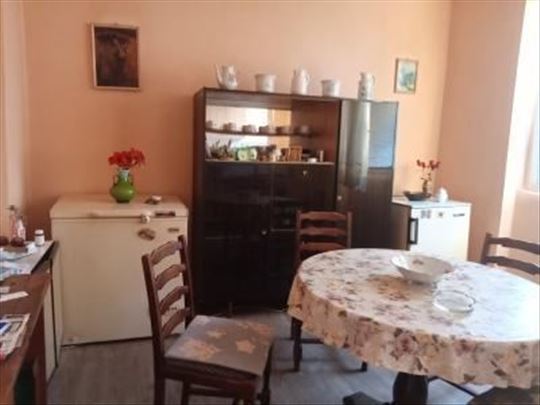 Sakule, stan od 60m2.
