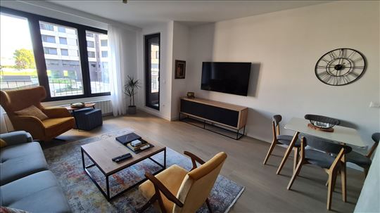 Stari Grad, K-District, 55m2 Lux,Garaža,Bez buke,