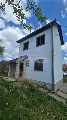 Kuća i 5 ari - Vapa Trnava
