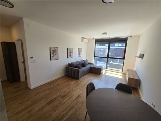 Zemun,Pregrevica 60a,- 50m2/parking mesto
