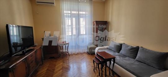 Beograd -Vračar -Kalenić pija Cara Nikolaja Drugog