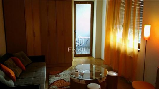 Jednosoban 28 m², Grbavica, Novi Sad, 5. sprat