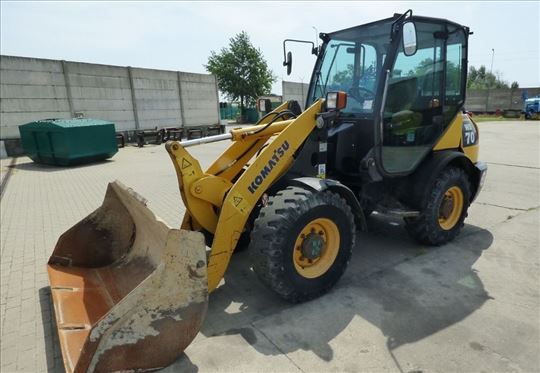 Komatsu 65 Utovarivač