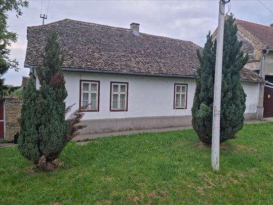 Kuća na prodaju, Lovćenac