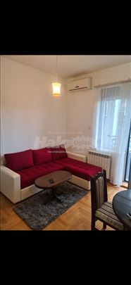 Lux stan Banovo brdo 36m2