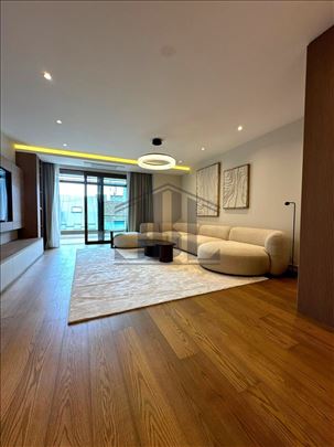 Lux stan za izdavanje,Vračar 145m2, 4.0