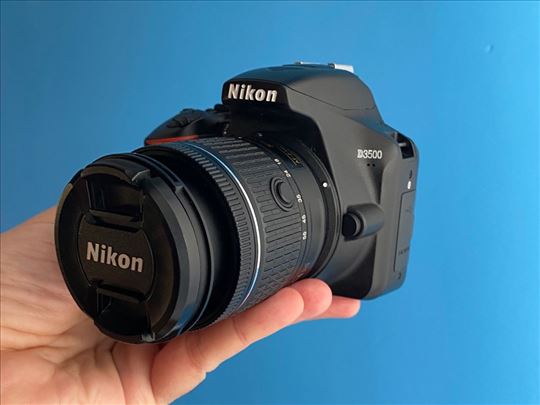 Nikon D3500 + 18+55mm samo 3500 okidanja