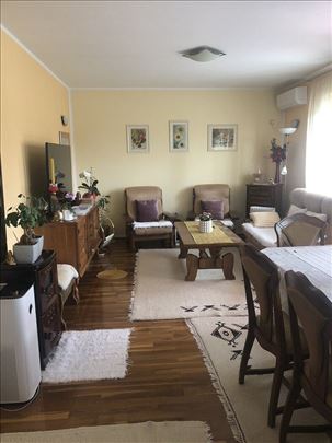 72 m2, 2,0 stan, adaptabilan u trosoban